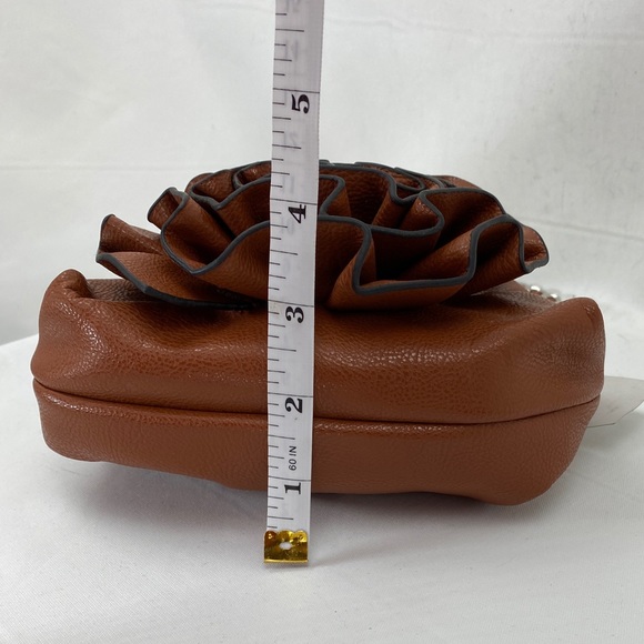 NWT Flower Rose Clutch Shoulder Hand Bag Purse - Picture 11 of 16